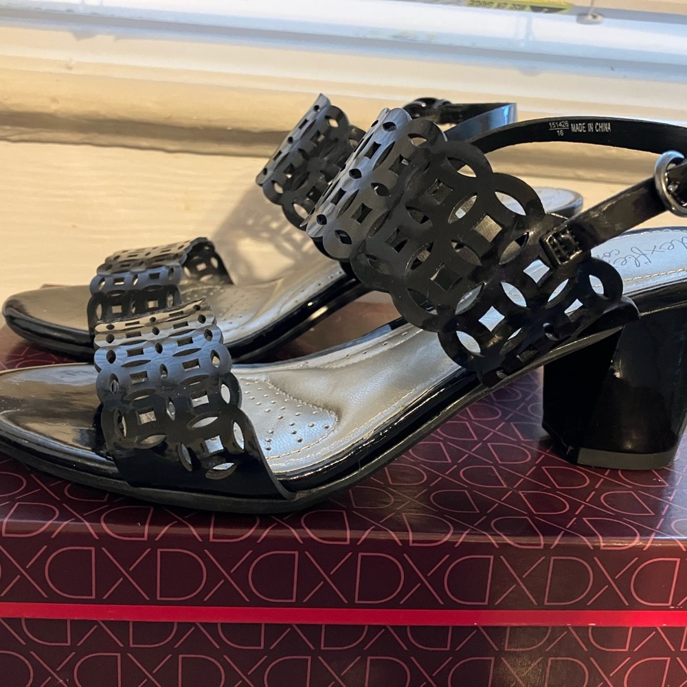 Dexflex Comfort Heels - Picture 2 of 6